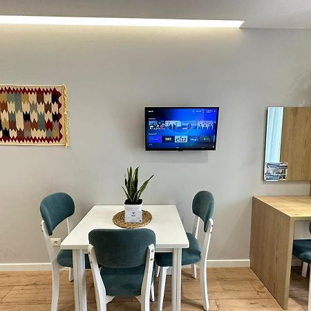 Vlorë Trea Accomodations - Suite Lungomare מראה חיצוני תמונה