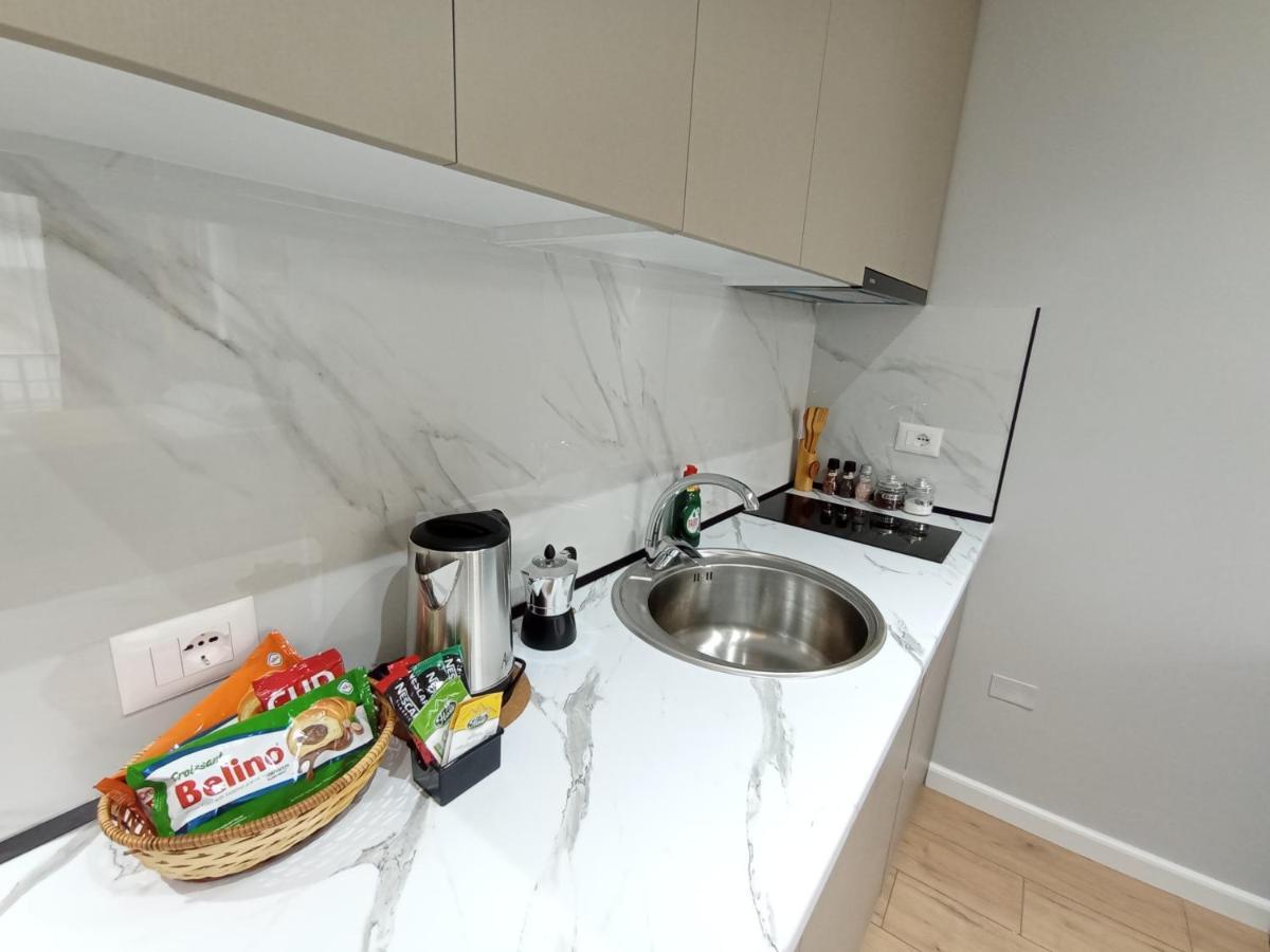 Vlorë Trea Accomodations - Suite Lungomare מראה חיצוני תמונה