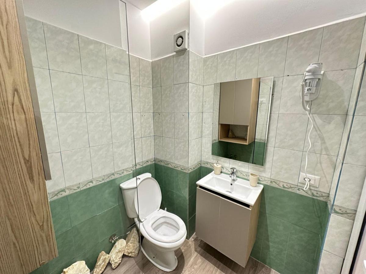 Vlorë Trea Accomodations - Suite Lungomare מראה חיצוני תמונה